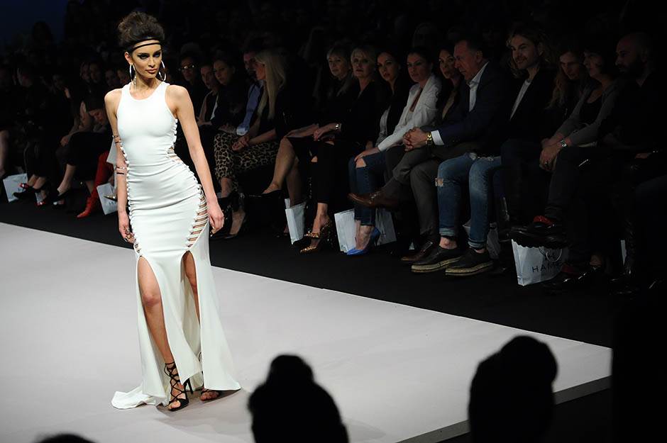 Melina Džinović tražila da joj biznismen kupi avion?