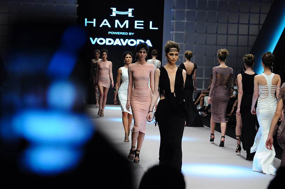 Melina Džinović tražila da joj biznismen kupi avion?