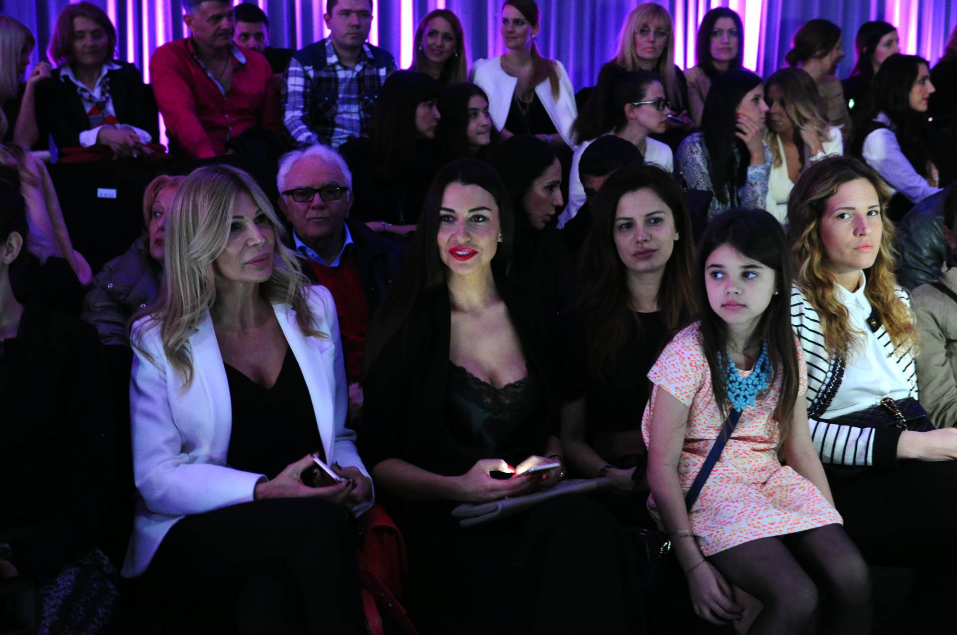 Melina Džinović tražila da joj biznismen kupi avion?