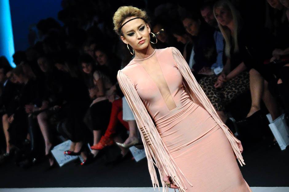 Melina Džinović zatvorila butik u Beogradu, duguje 27840 e i dobila tužbu