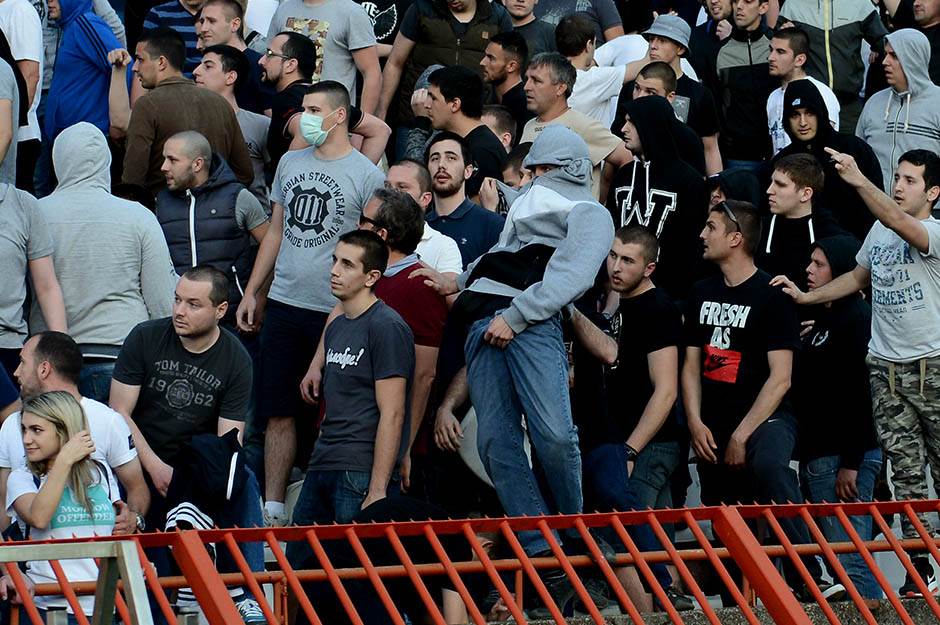 Ubistva među navijačima u Srbiji