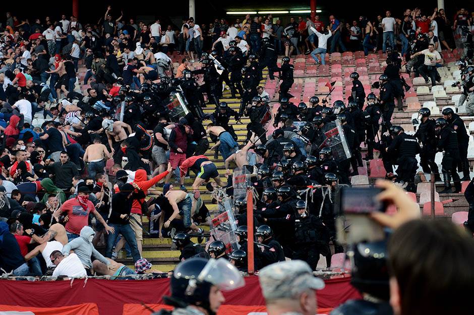 Ubistva među navijačima u Srbiji