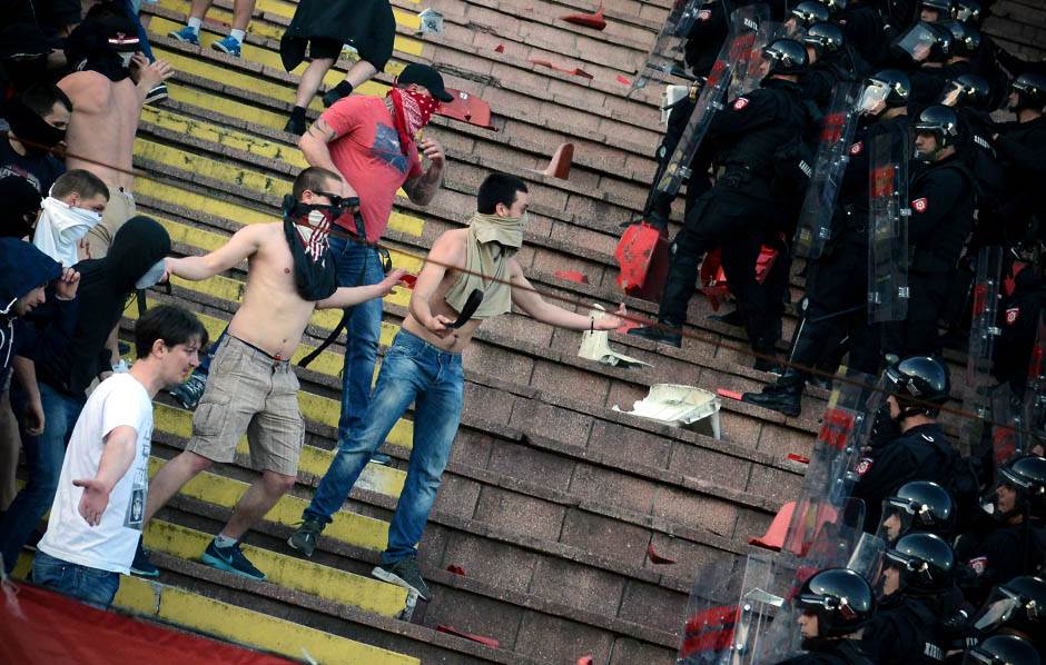 Ubistva među navijačima u Srbiji