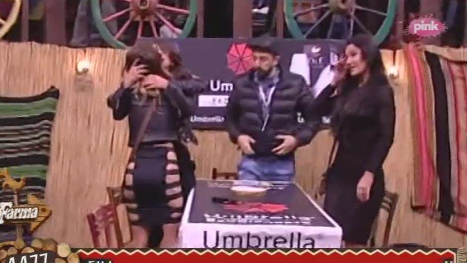 Pevačica Seksi Sandra bila u vezi sa oženjenim muškarcem