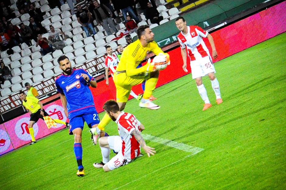 Crvena zvezda slavi bratstvo sa Olimpijakosom