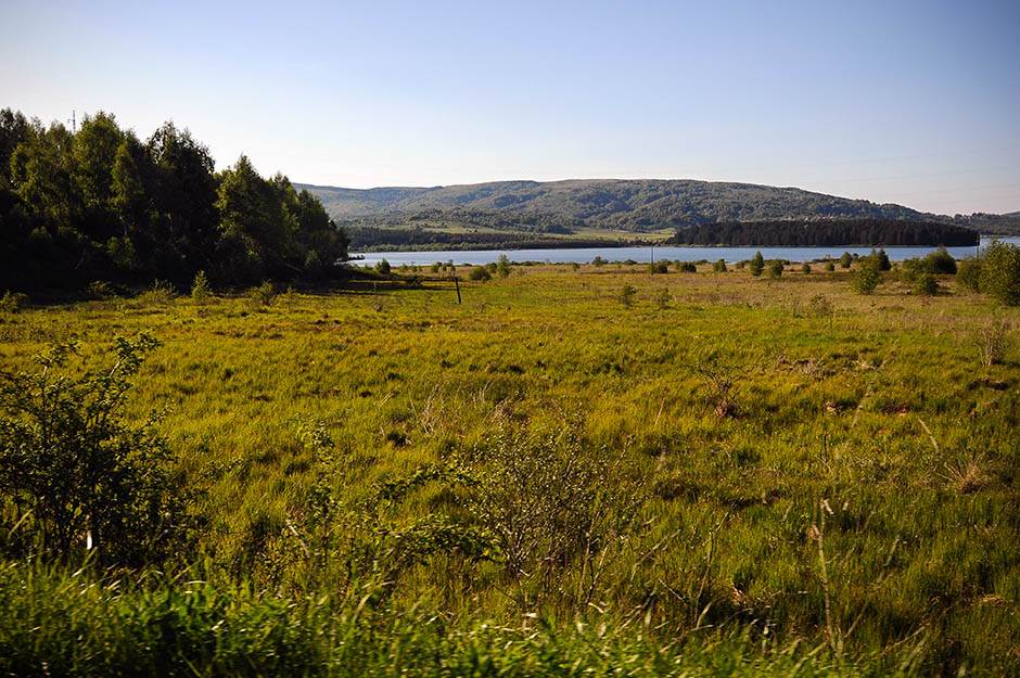 Vlasinsko jezero krase plutajuća ostrva i netaknuta priroda  