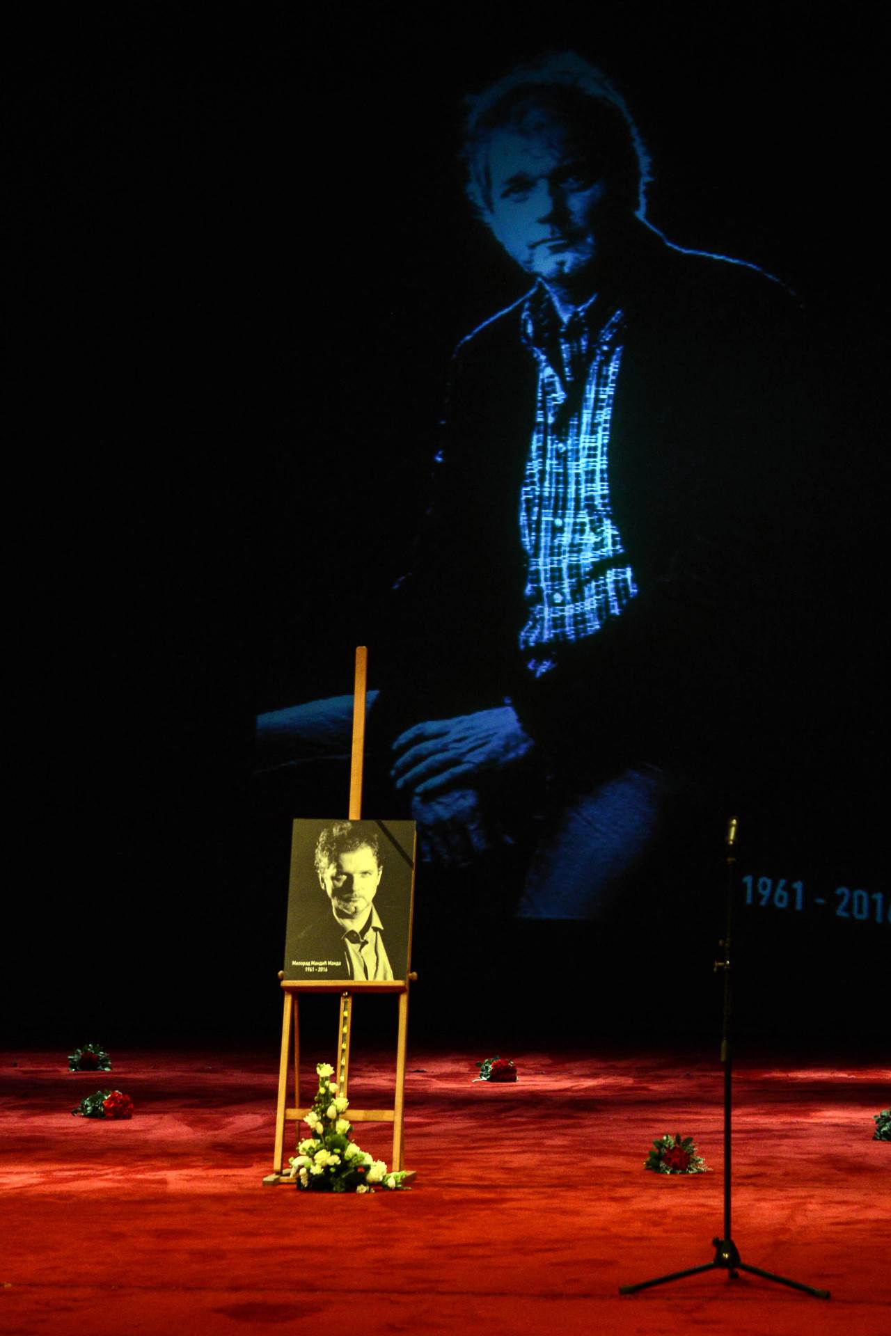 manda supruga anja mandic prica o trenutku kada je pozlilo glumcu