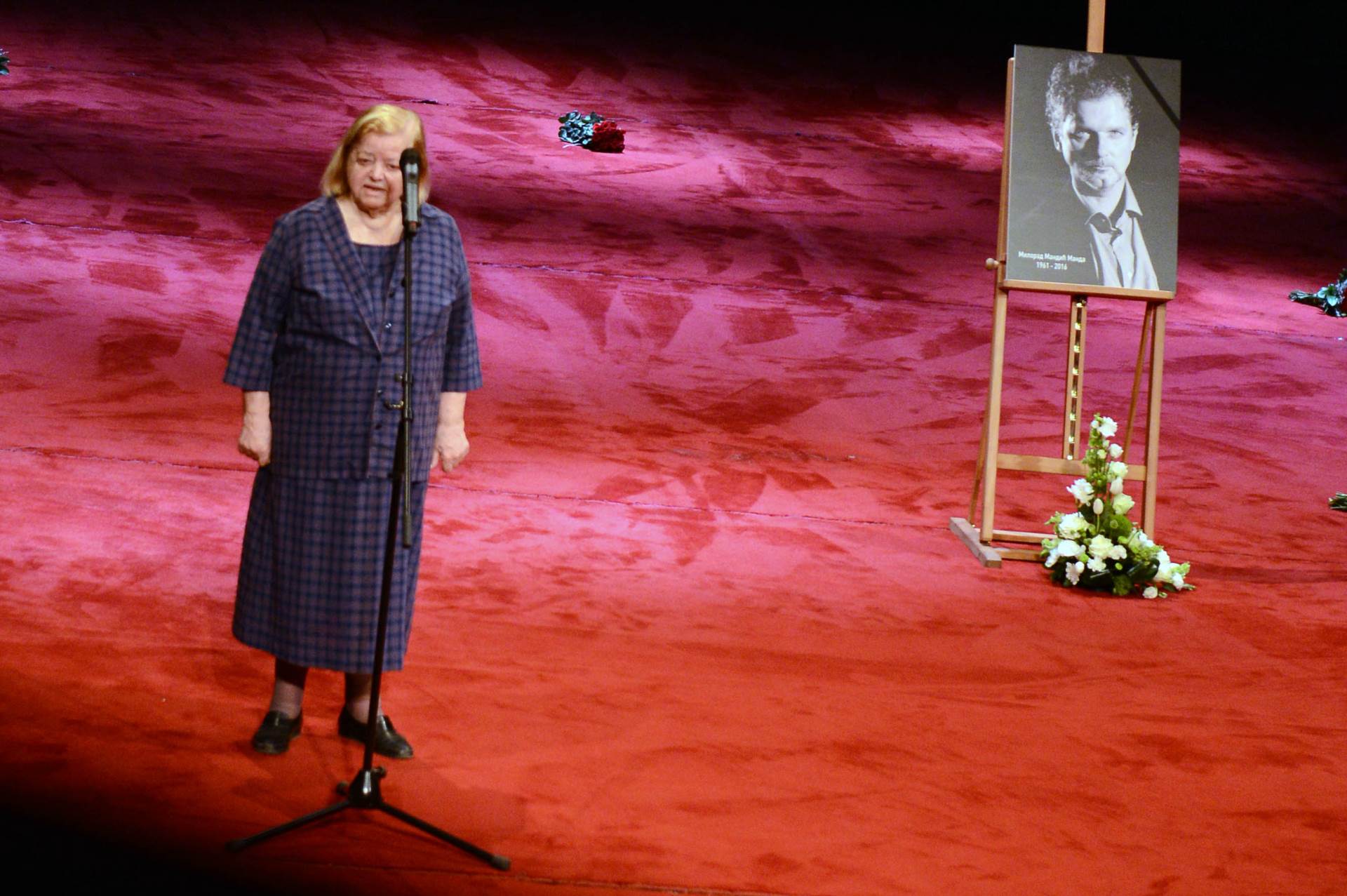 manda supruga anja mandic prica o trenutku kada je pozlilo glumcu