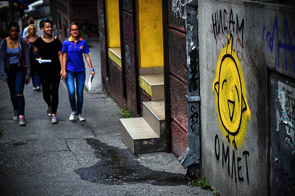 Srpska snajka se šokirala grafitima u Srbiji