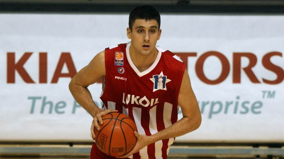 Audi Milka Bjelice propao kroz garažni lift zgrade na Vračaru