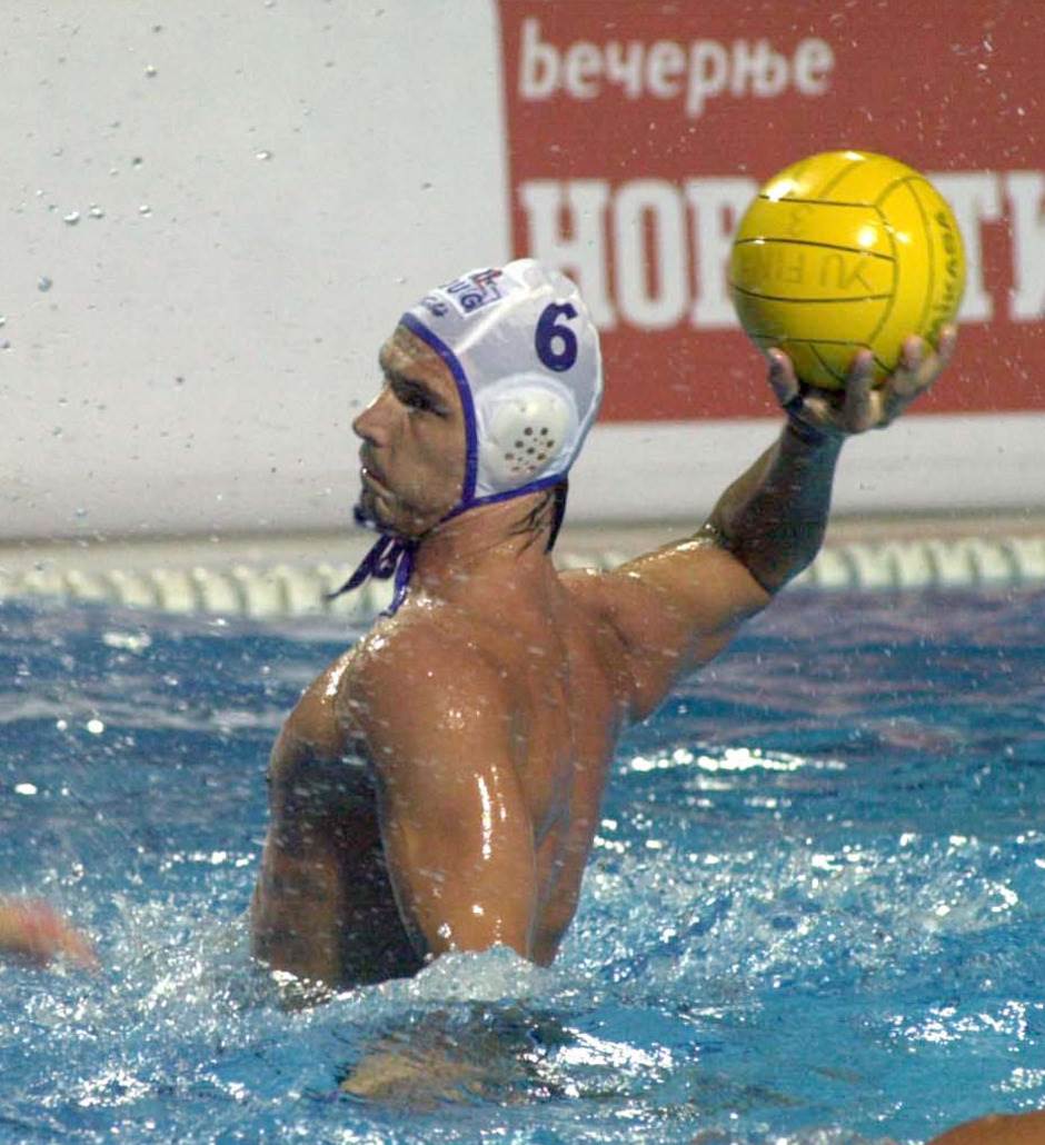 Fan zaprosio Natašu Bekvalac na koncertu