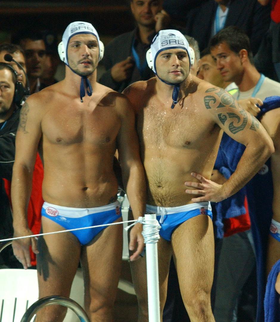 Fan zaprosio Natašu Bekvalac na koncertu