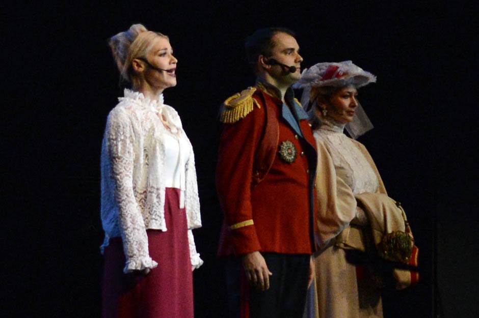 Nataša Bekvalac glumica predstava Tajna Crne ruke