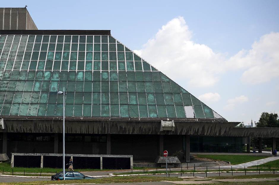 Spomenici bivše Jugoslavije komunistička arhitektura