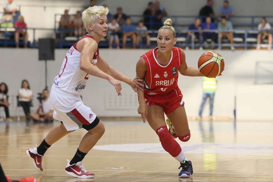 Milica Dabović objavila snimak iz kreveta