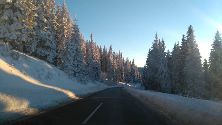 Koliko košta zimovanje i skijanje u Srbiji