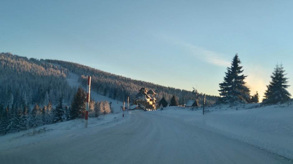 Koliko košta zimovanje i skijanje u Srbiji