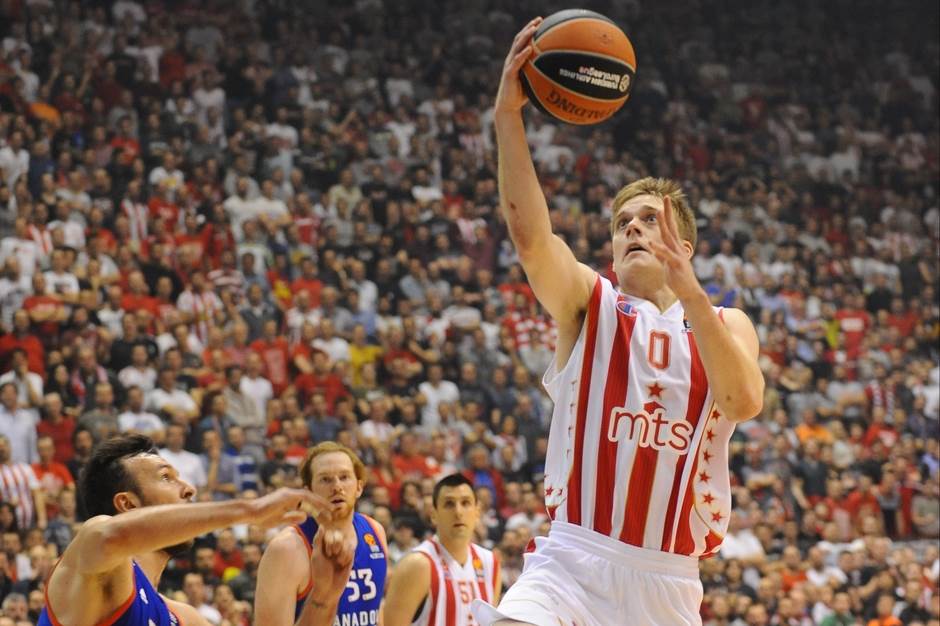 Nejt Volters se vratio u Crvenu zvezdu potpisao jednogodišnji ugovor