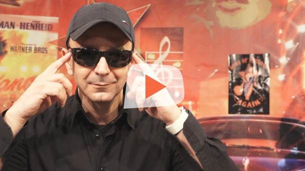 Srpski pevač varao koleginicu pa skakao kroz prozor zbog muža