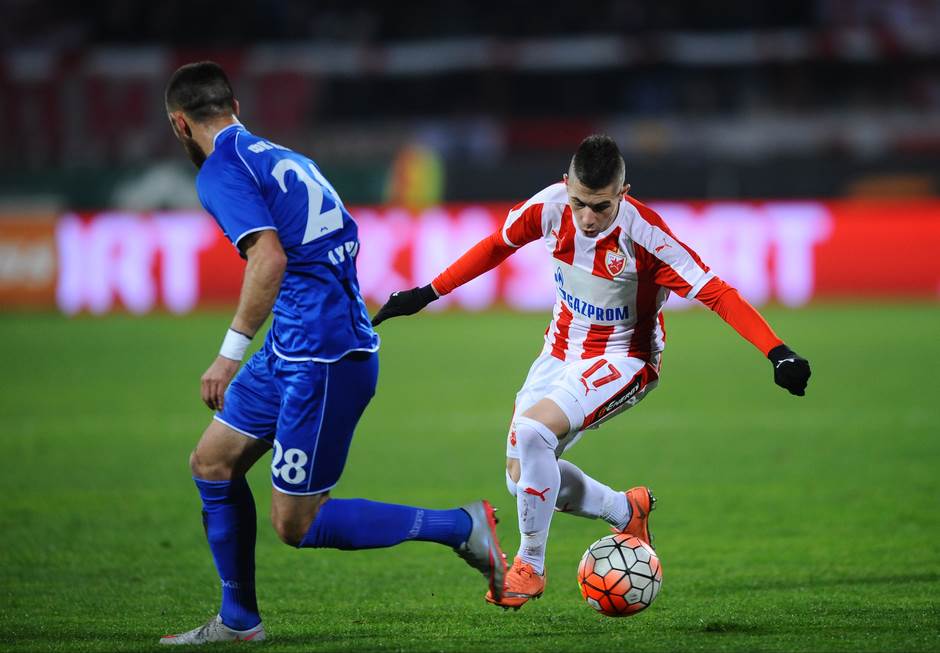 Srđan Plavšić krvav iznet sa terena