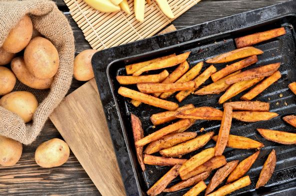 Pomfrit iz rerne 1072898855