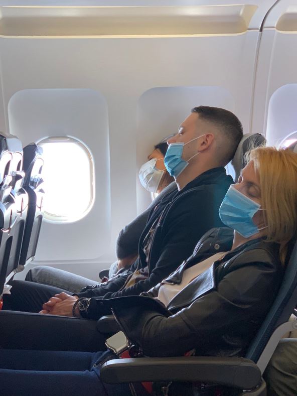 Ceca, Lidija i Bogdan u Avionu (1)