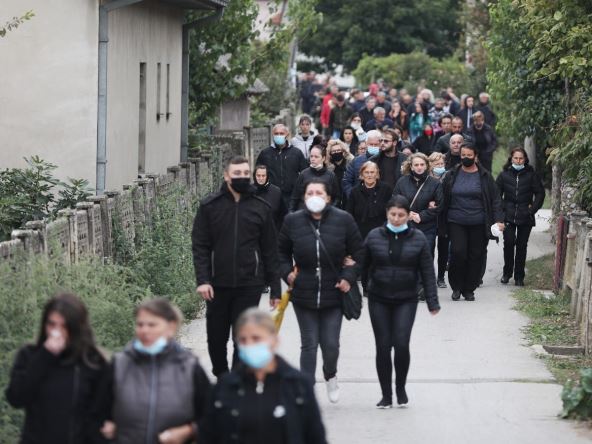 Povorka, sahrana porodice Đokić (1)