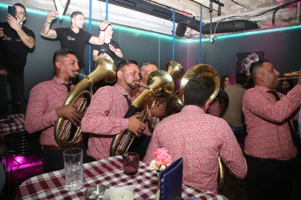 Bar 2.jpg
