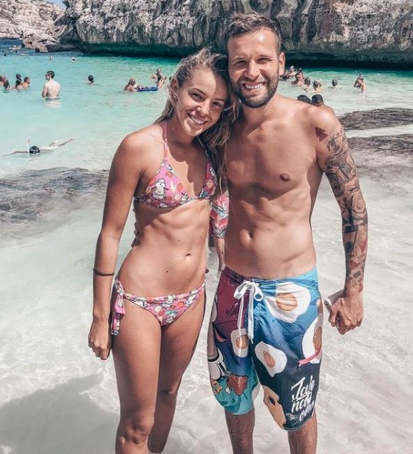 Jovana Jocić i Vladan Savić na plaži