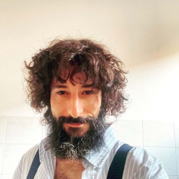 Asim Ugljen slika sa Instagrama