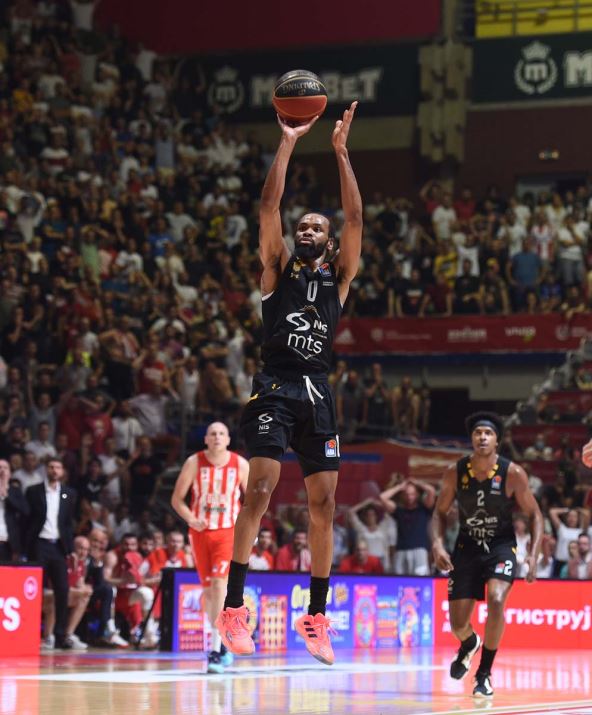 Crvena Zvezda partizan KK  (20).jpg