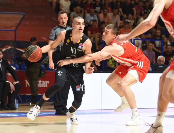 Crvena Zvezda partizan KK  (21).jpg