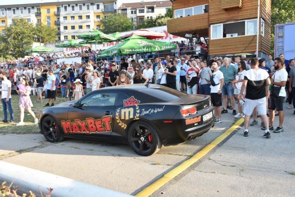 MaxBet stoti galopski derbi 3.jpg