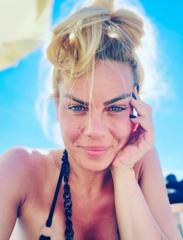 Ivana Panzalović na plaži