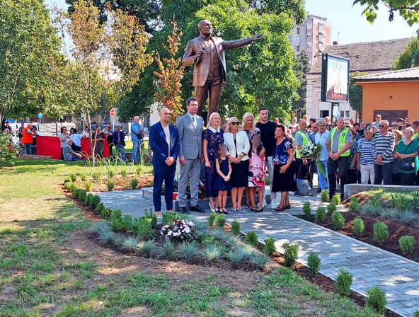 Otkrivena bista Šabanu Šauliću u Šapcu