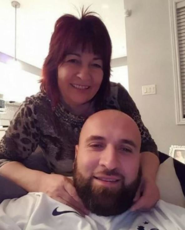 Dario Rokvić je blizak sa maćehom