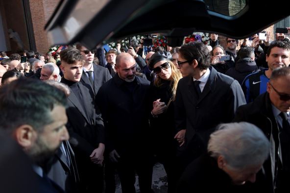 siniša mihajlović kovčeg  (7).jpg