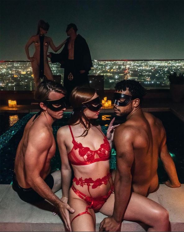 seks_klub-4.jpg