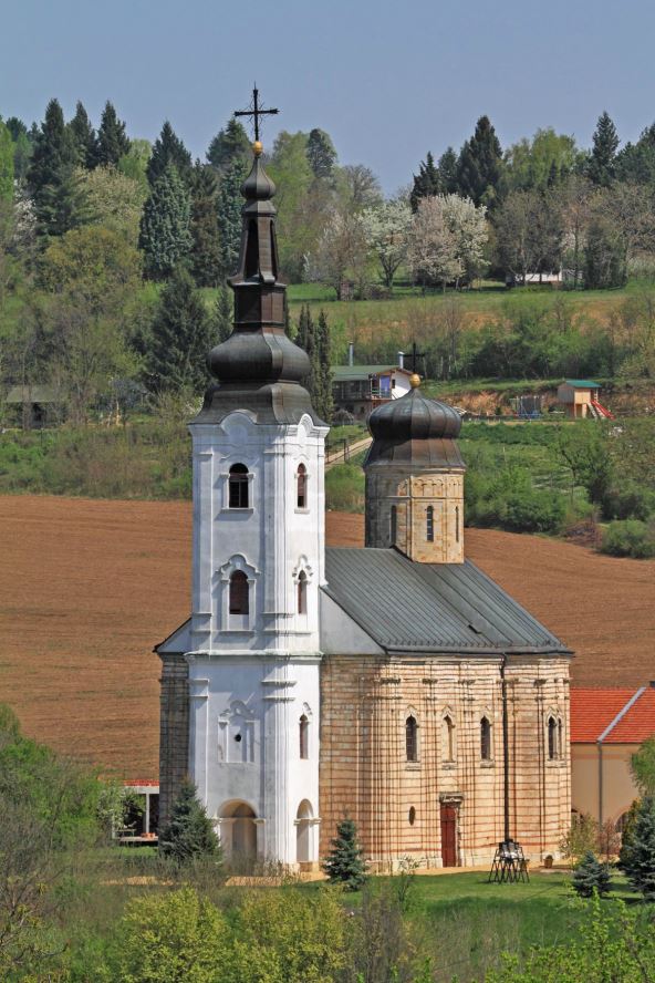 7 manastir Šišatovac - Dragan Bosnić.jpg