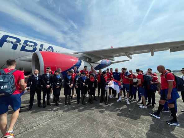 Košarkaška Reprezentacija Srbije, povratak kući 1.jpg