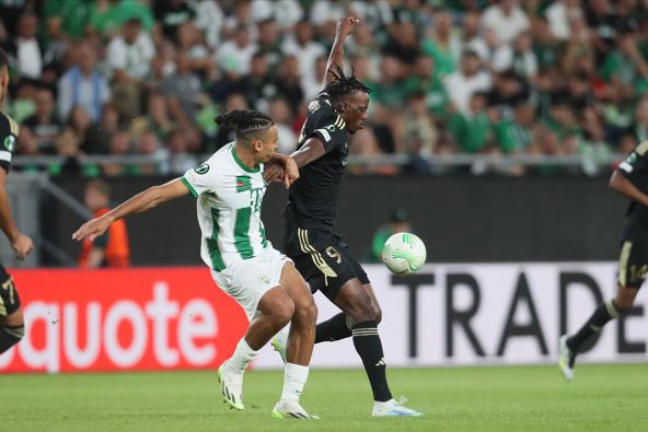 Ferencvaros Čukarički (37).jpg