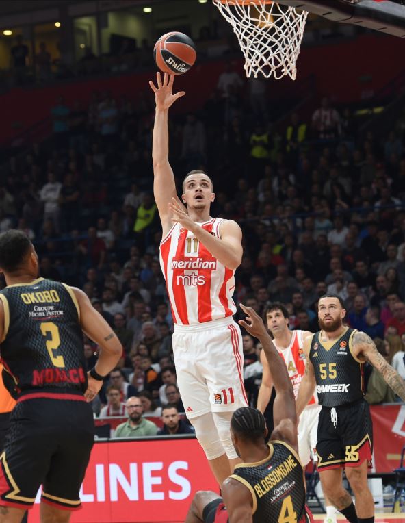 Crvena Zvezda Monako (19).jpg