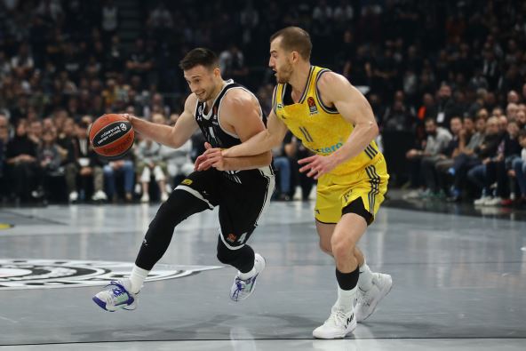 Partizan - ALBA Berlin (18).JPG