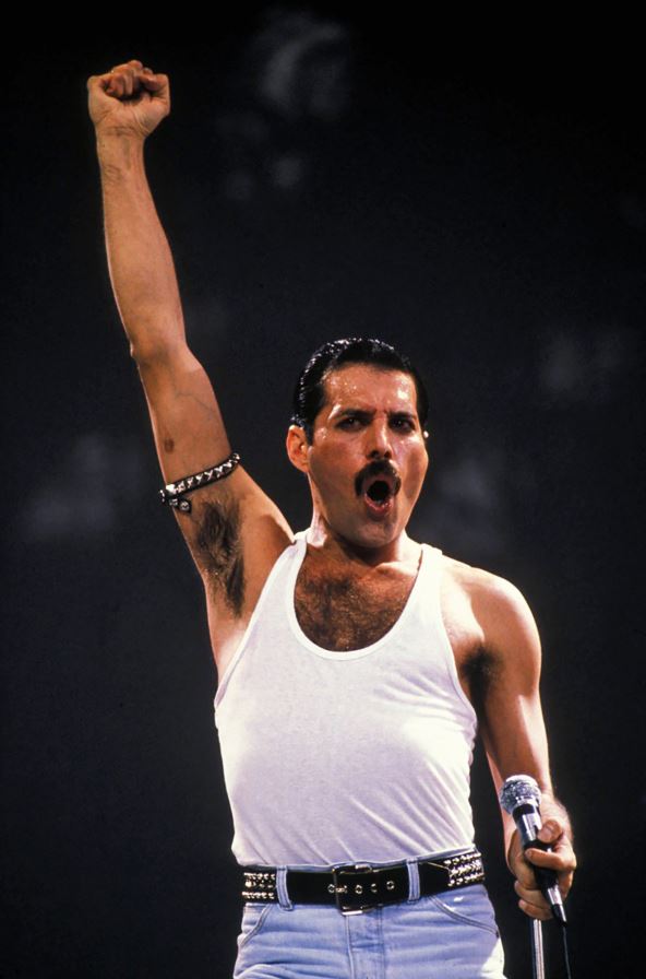 Fredi Merkjuri na koncertu Live Aid u belom