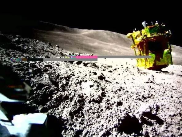 Japanska letelica SLIM _ Mesec _ Foto JAXA.jpg