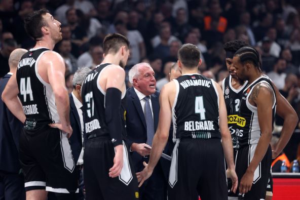 Utakmica KK Partizan - Efes (5).JPG