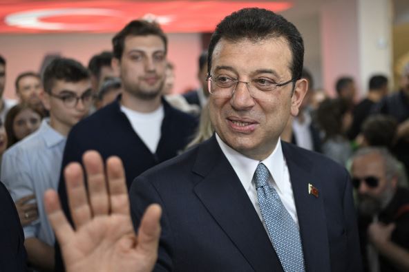 Ekrem Imamoglu (2).jpg