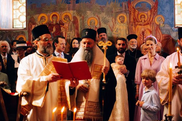 PATRIJARH PORFIRIJE KRSTIO PRINCEZU MARIJU U DVORSKOJ KAPELI (1).jpg