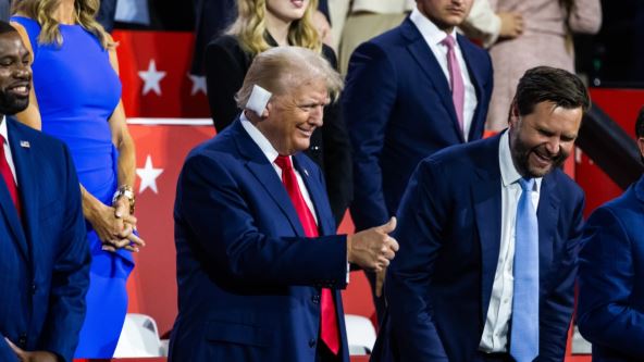 Donald Tramp sa zavojem