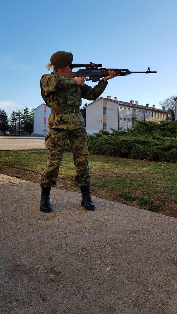 Jadranka je dobrovoljno služila vojni rok (3).jpg